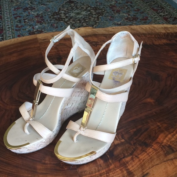 Wedged sandals with Gold - Picture 2 of 4